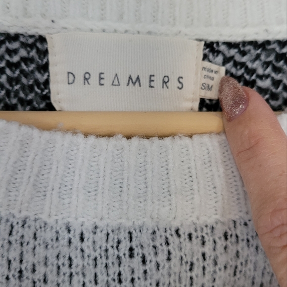 Dreamers acrylic pineapple sweater - Picture 5 of 8